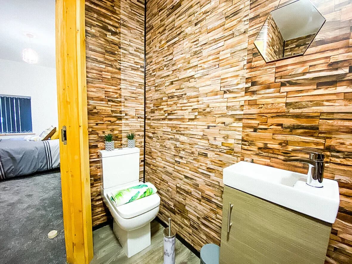 Complete · en-suite bedroom 3