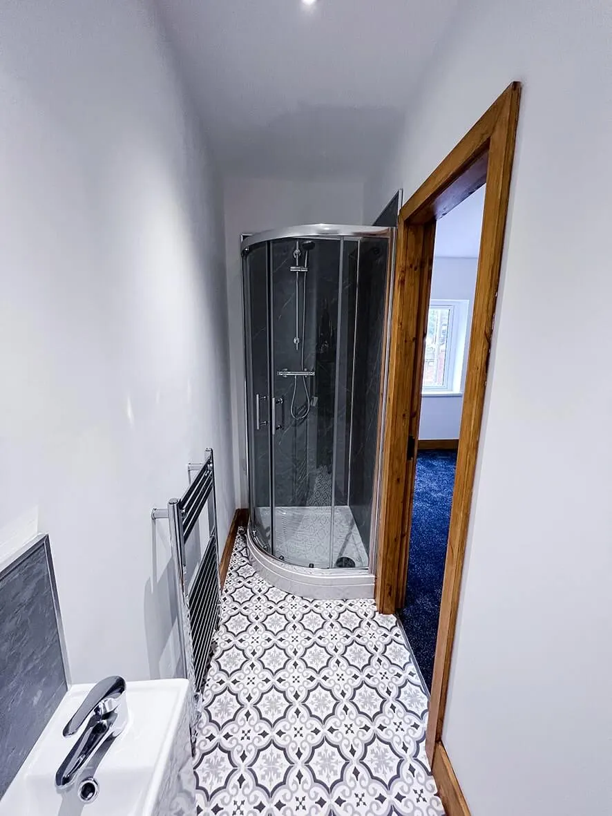 Complete · bedroom