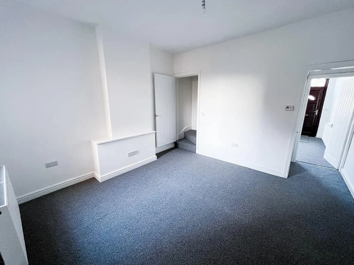 Complete · finished room ready for tenants