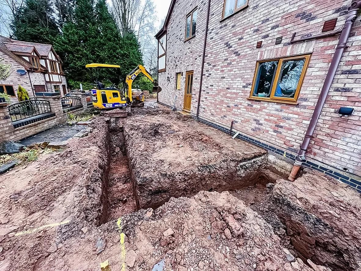 25% · footings being dug