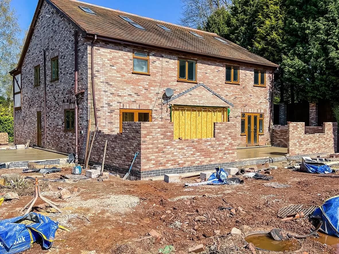 50% · side extension brickwork up