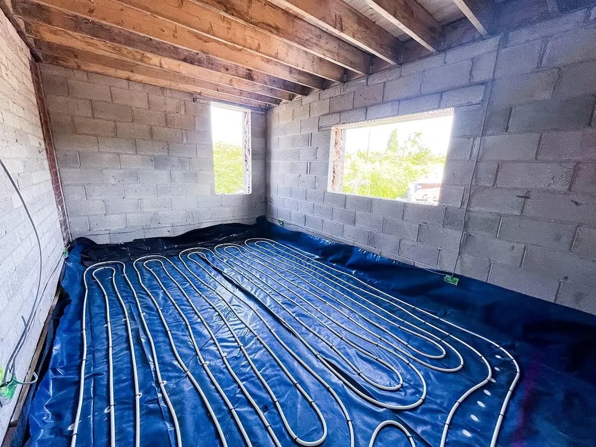 UFH subfloor · pre-screed state