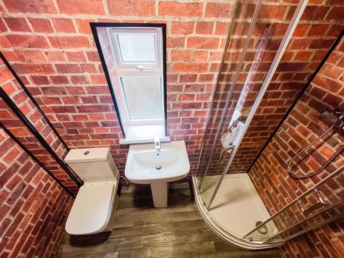 Finished · en-suite finished