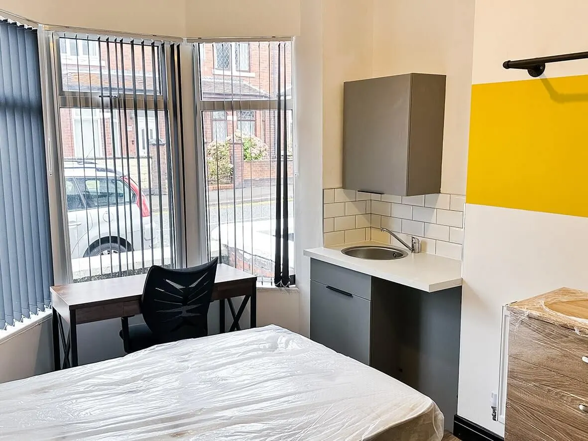 Complete · communal kitchen