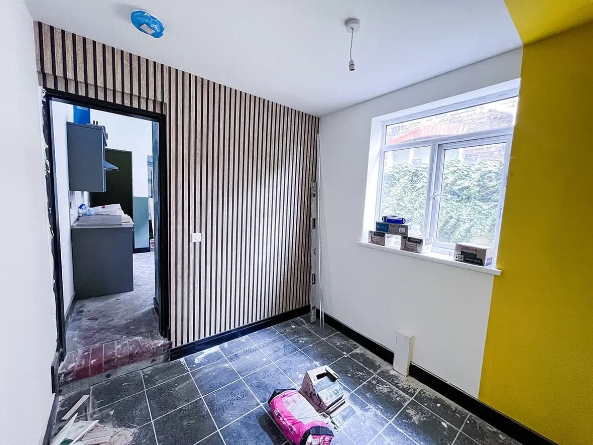 90% · colour palette in situ