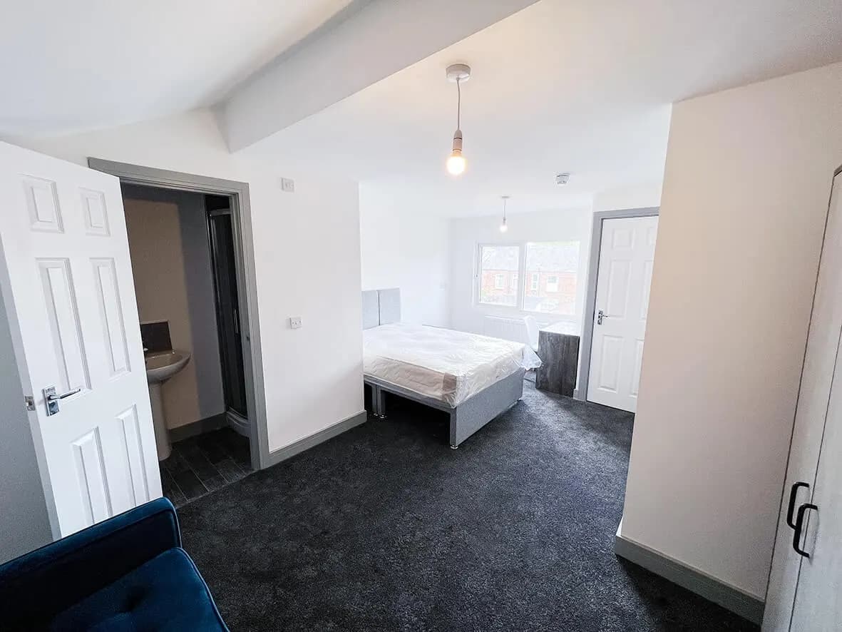 After · comparison shot of the finished HMO
