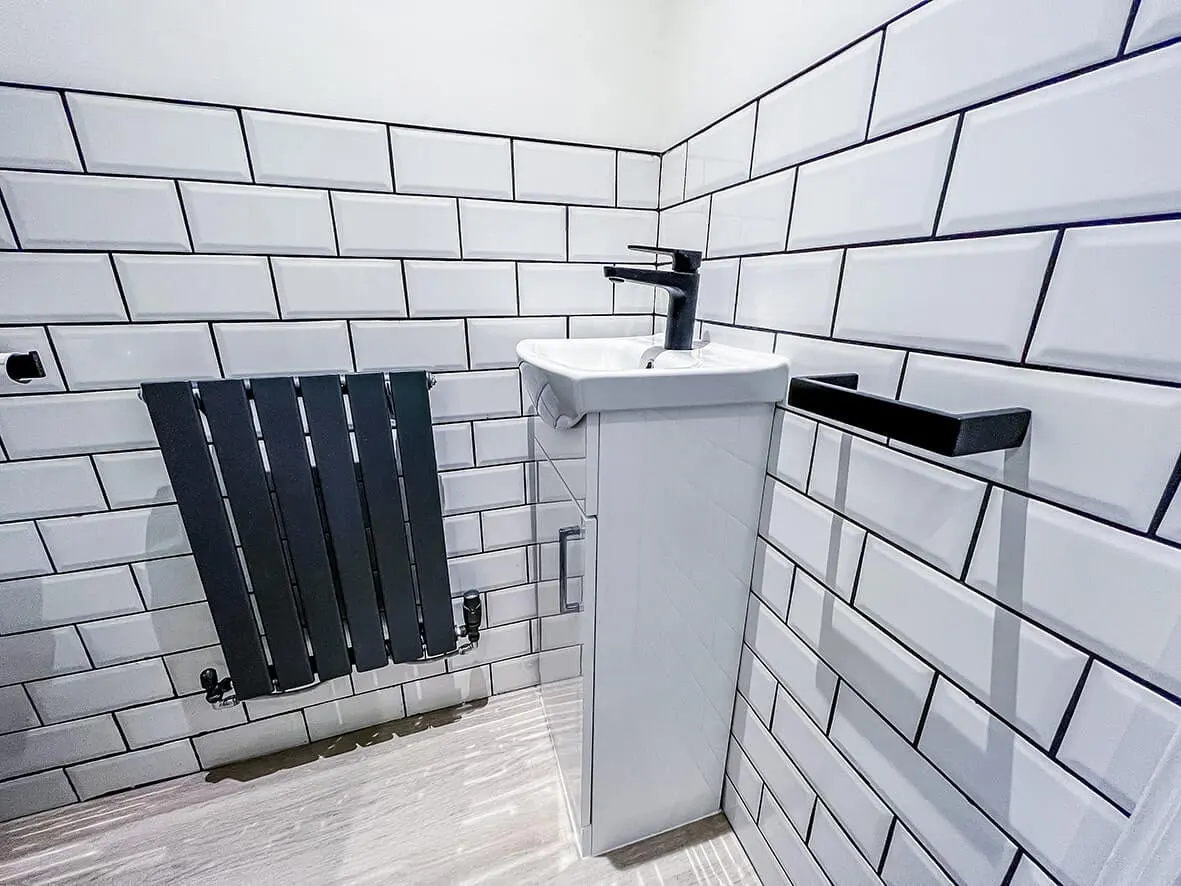 Complete · utility room