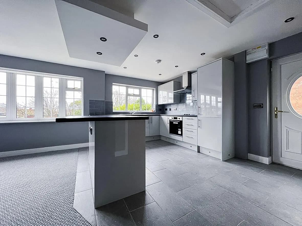 Complete · lounge towards conservatory