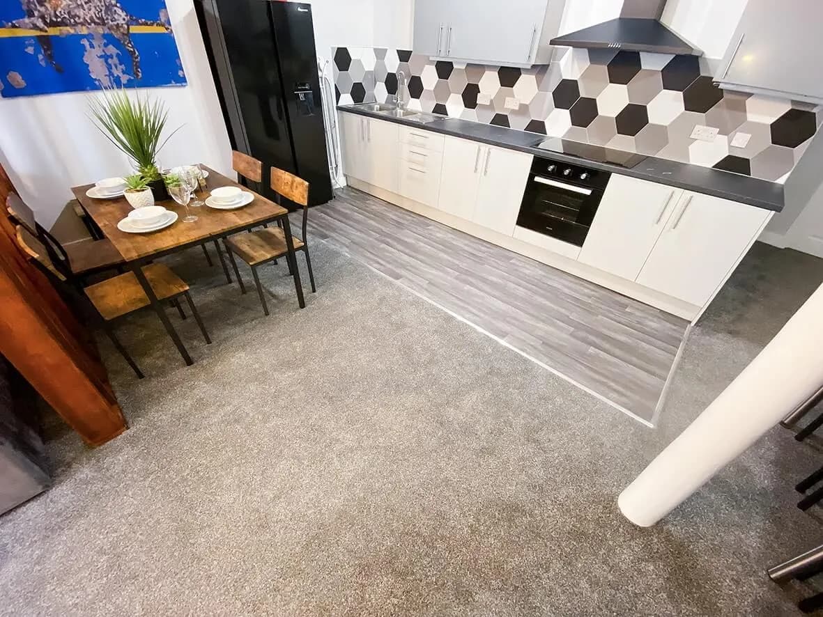 Complete · en-suite 4