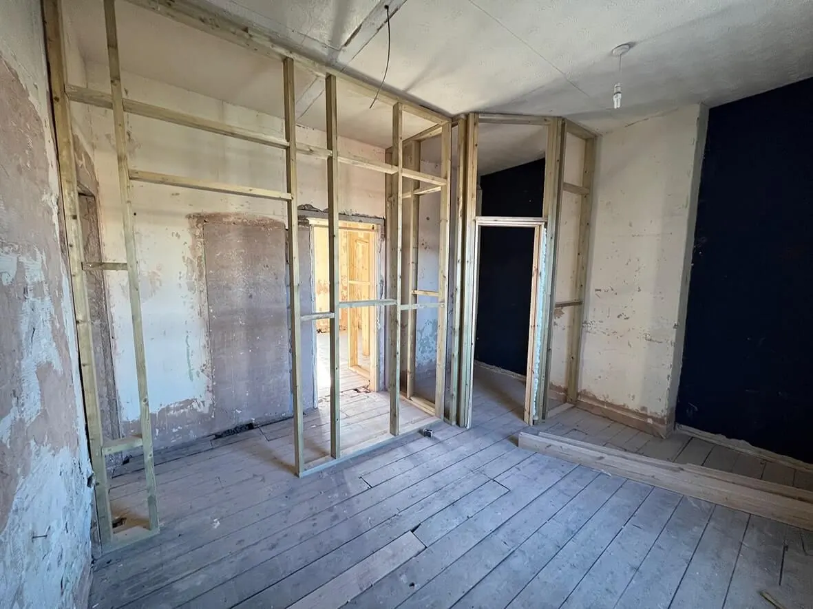 25% · first fix plumbing