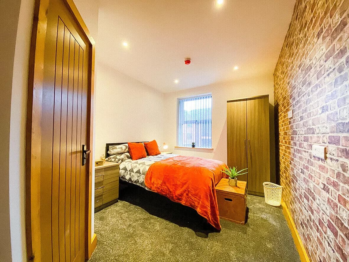 Complete · en-suite bedroom 2