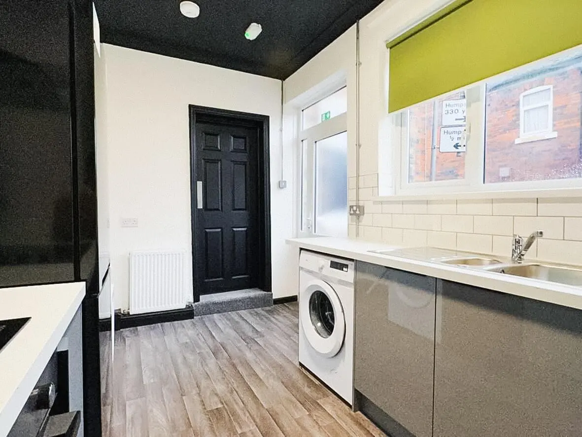Complete · second bedroom